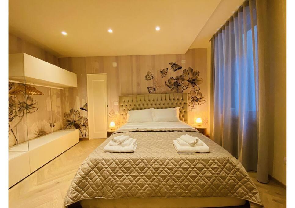 Sweet Time Venice, Luxury San Marco Frezzaria Apt! Lejlighed