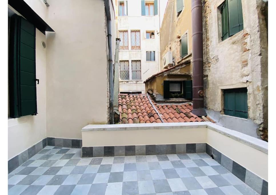 Lejlighed Sweet Time Venice, Luxury San Marco Frezzaria Apt!