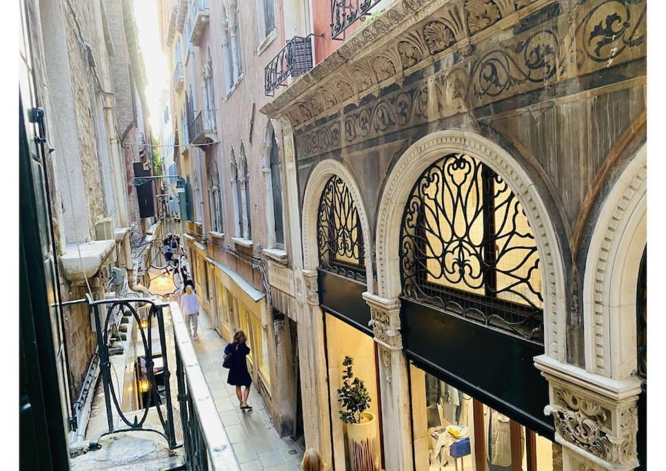 Sweet Time Venice, Luxury San Marco Frezzaria Apt! Lejlighed Venedig