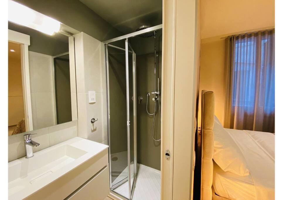 Lejlighed Sweet Time Venice, Luxury San Marco Frezzaria Apt!