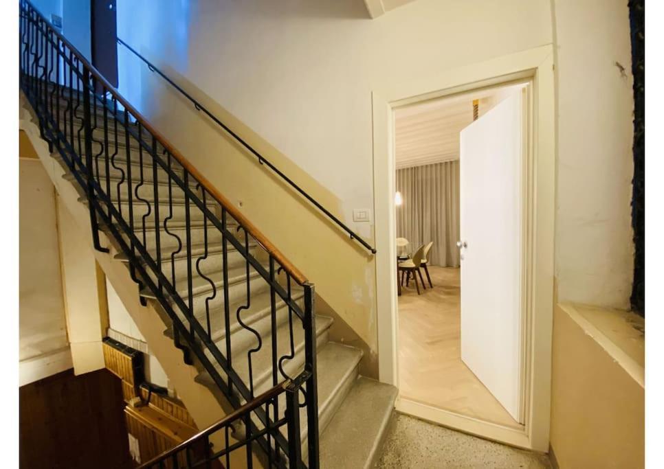Sweet Time Venice, Luxury San Marco Frezzaria Apt! Lejlighed Venedig