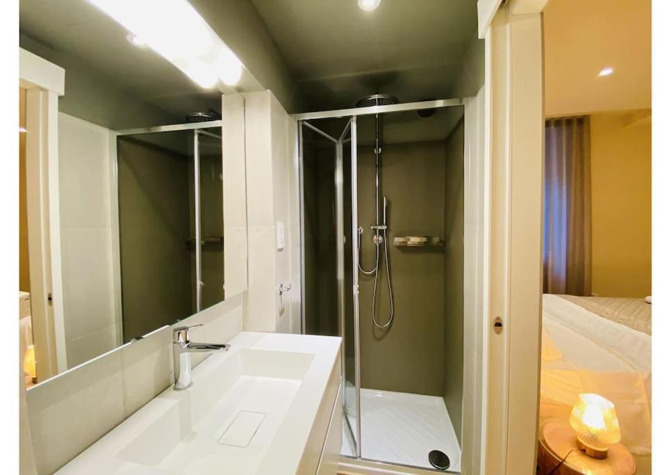 Sweet Time Venice, Luxury San Marco Frezzaria Apt! Lejlighed